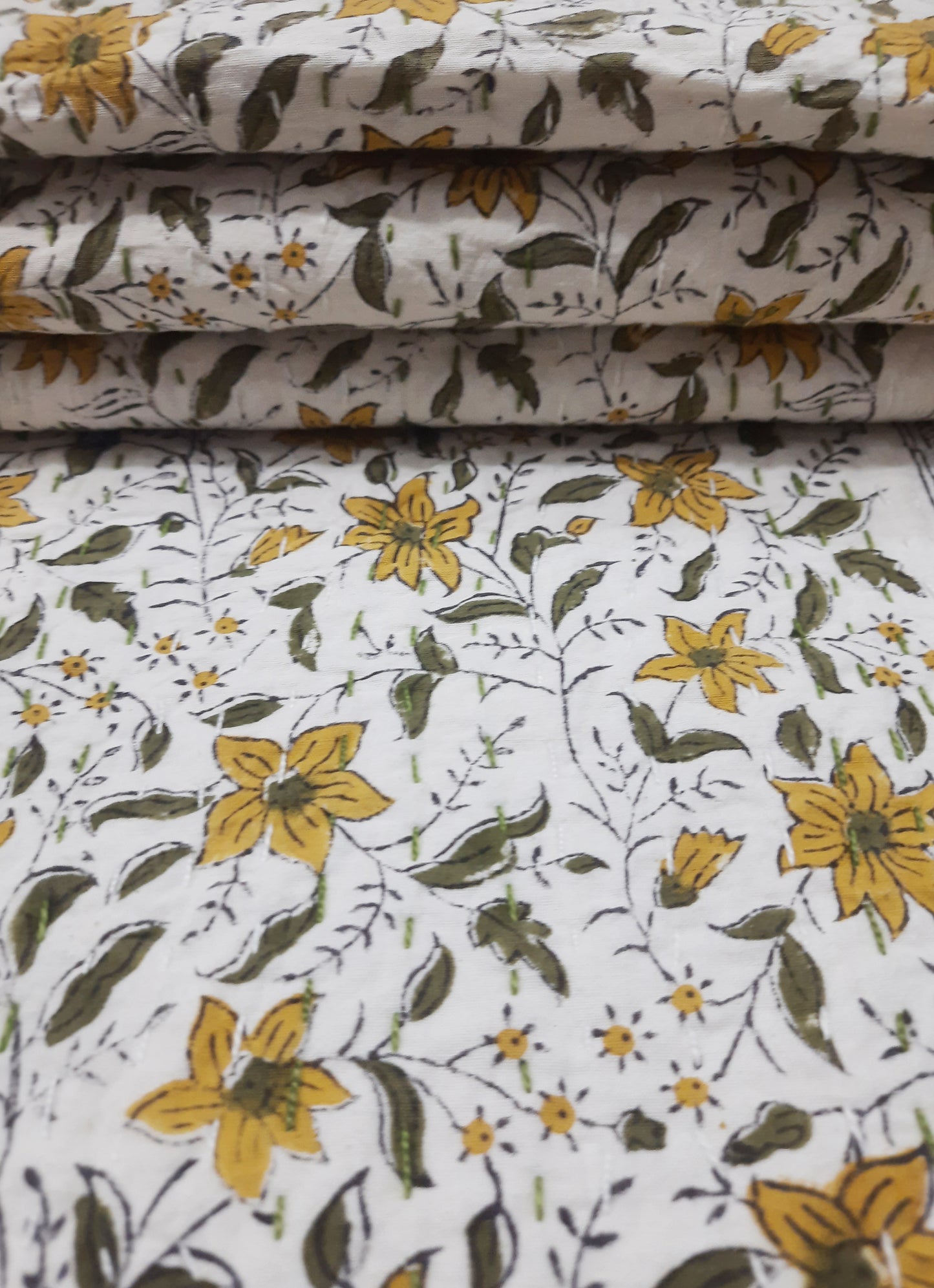 Handmade Cotton Kantha Bedspread Quilt Handmade Throw Blanket Gudari Traditional block Printed