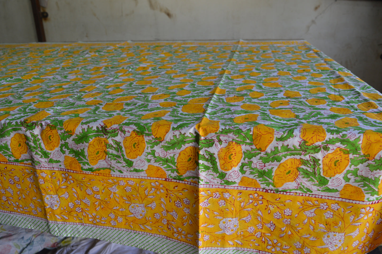 Indian Hand Block Traditional Printed Tablecloth Handmade Cotton Floral 6 Seater Tabletop Decorative for Dinning Table 60 * 90 Inches with Nepkins