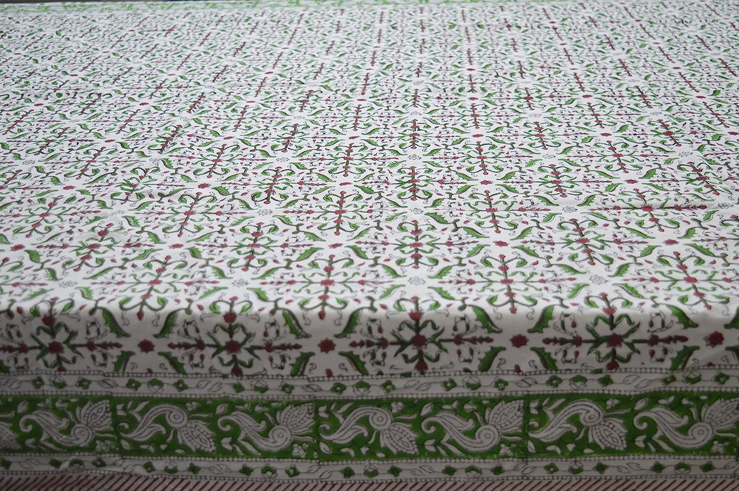 Indian Hand Block Traditional Printed Tablecloth Handmade Cotton Floral 6 Seater Tabletop Decorative for Dinning Table 60 * 90 Inches with Nepkins