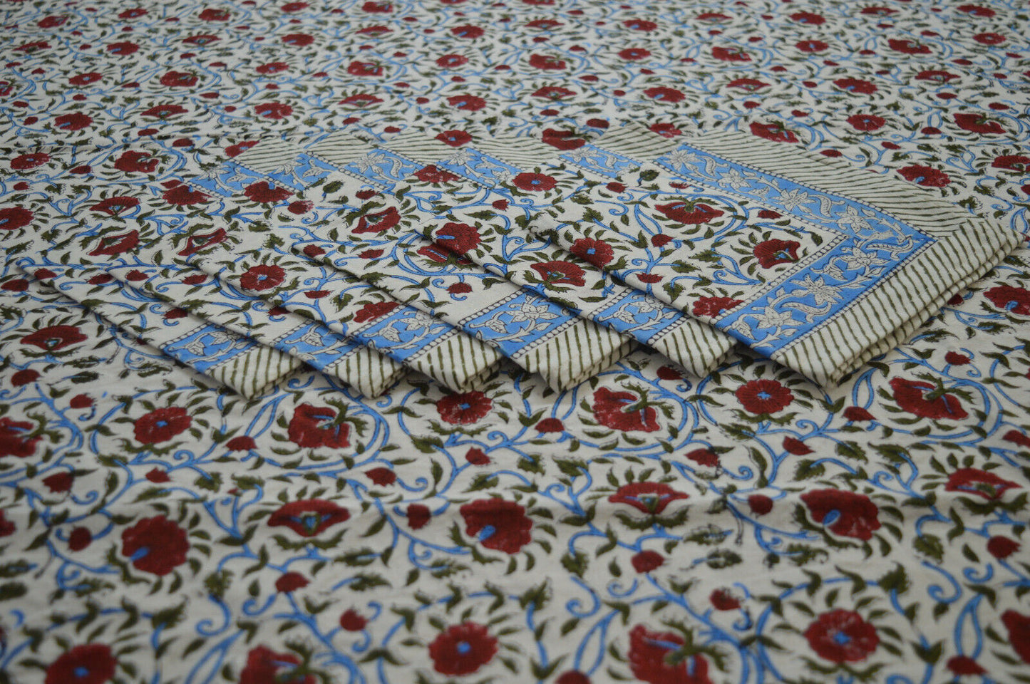 Indian Hand Block Traditional Printed Tablecloth Handmade Cotton Floral 6 Seater Tabletop Decorative for Dinning Table 60 * 90 Inches with Nepkins