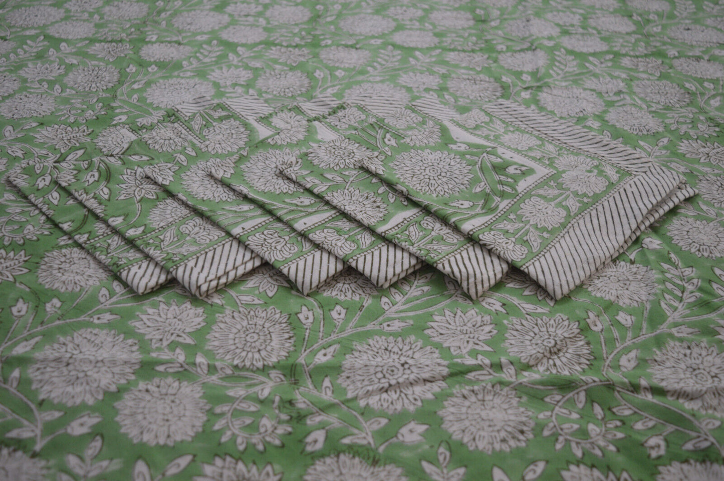 Indian Hand Block Traditional Printed Tablecloth Handmade Cotton Floral 6 Seater Tabletop Decorative for Dinning Table 60 * 90 Inches with Nepkins