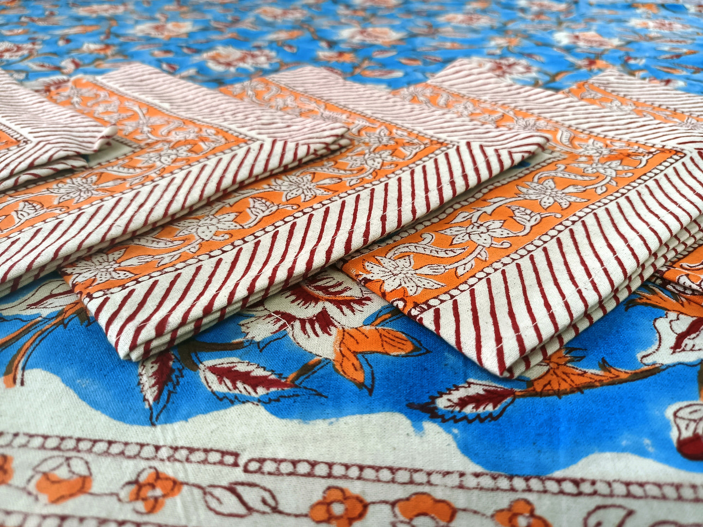 Indian Hand Block Traditional Printed Tablecloth Handmade Cotton Floral 6 Seater Tabletop Decorative for Dinning Table 60 * 90 Inches with Nepkins