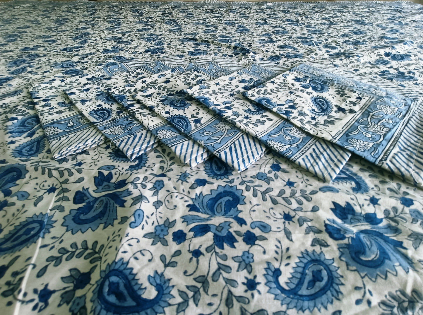 Indian Hand Block Traditional Printed Tablecloth Handmade Cotton Floral 6 Seater Tabletop Decorative for Dinning Table 60 * 90 Inches with Nepkins