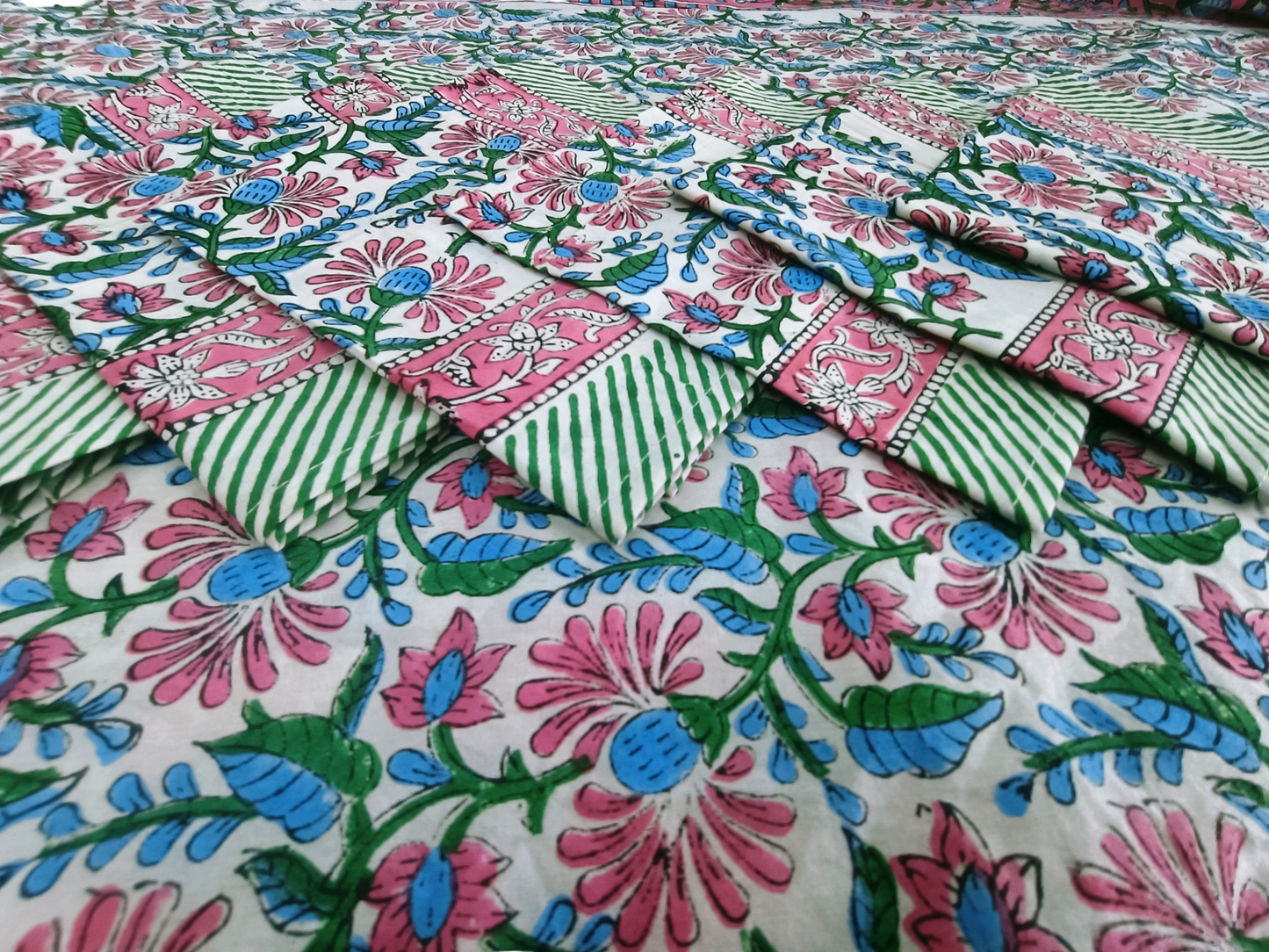 Indian Hand Block Traditional Printed Tablecloth Handmade Cotton Floral 6 Seater Tabletop Decorative for Dinning Table 60 * 90 Inches with Nepkins