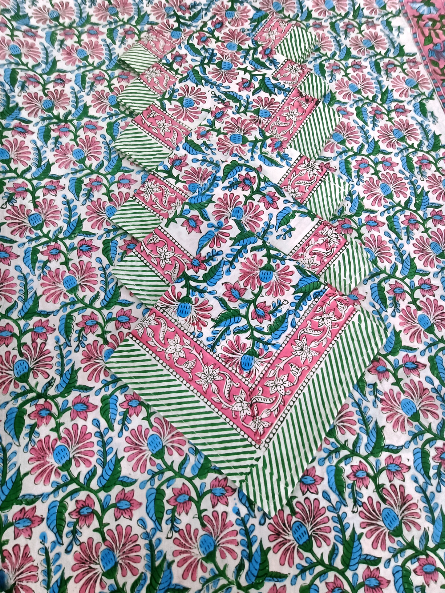 Indian Hand Block Traditional Printed Tablecloth Handmade Cotton Floral 6 Seater Tabletop Decorative for Dinning Table 60 * 90 Inches with Nepkins